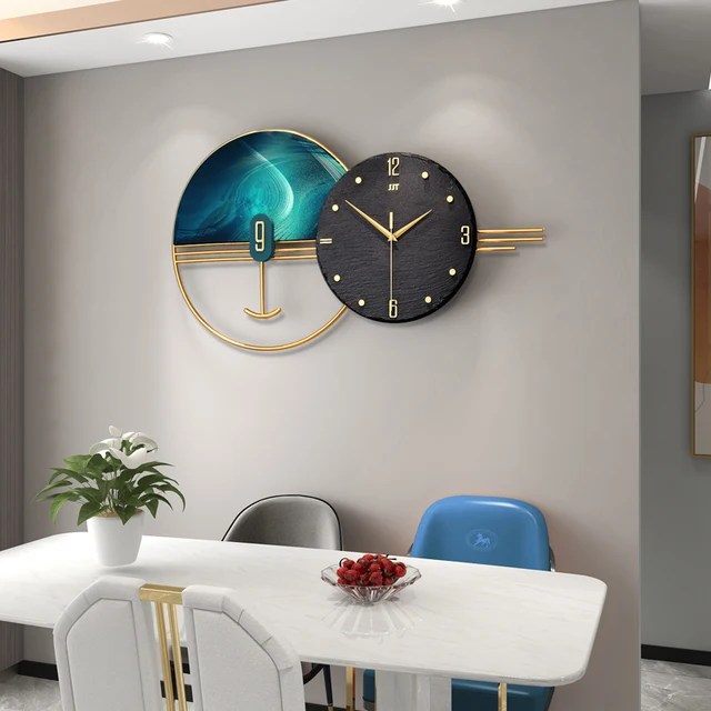 Gradient Design Modern Metal Wall Clock