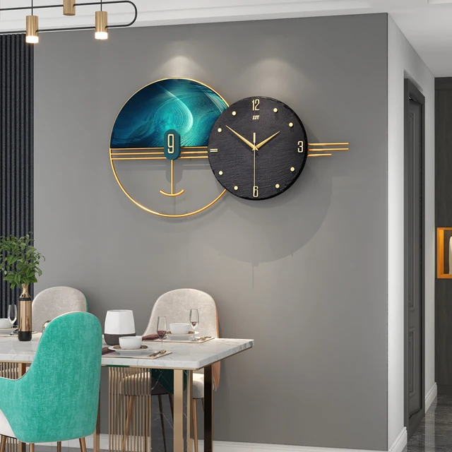 Gradient Design Modern Metal Wall Clock